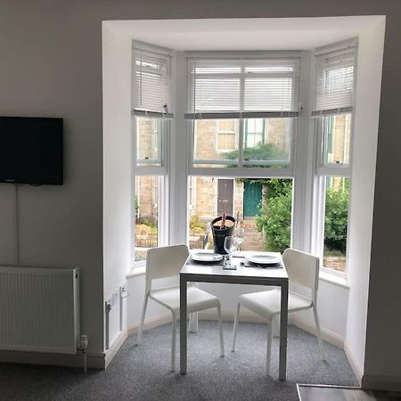 Newly Renovated Modern Studio Apartment Penzance Ngoại thất bức ảnh