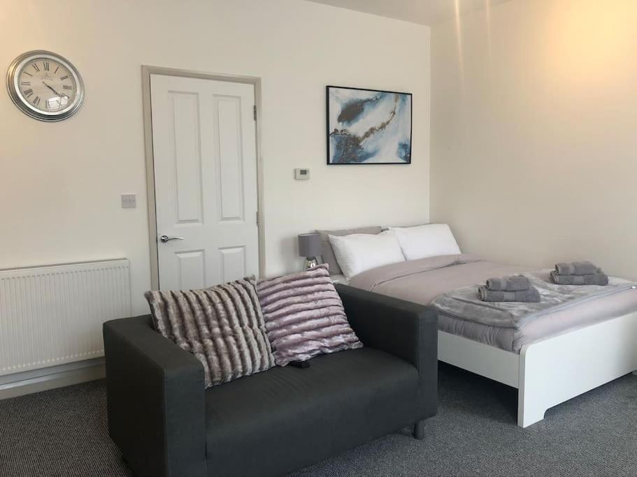 Newly Renovated Modern Studio Apartment Penzance Ngoại thất bức ảnh