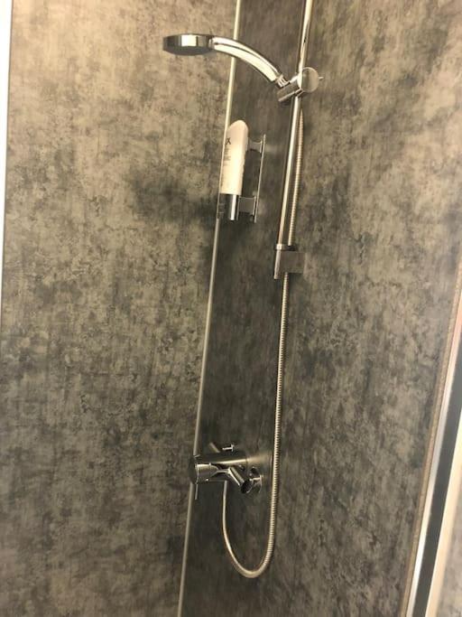 Newly Renovated Modern Studio Apartment Penzance Ngoại thất bức ảnh